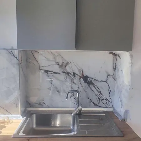 Apartament Ledio's In *